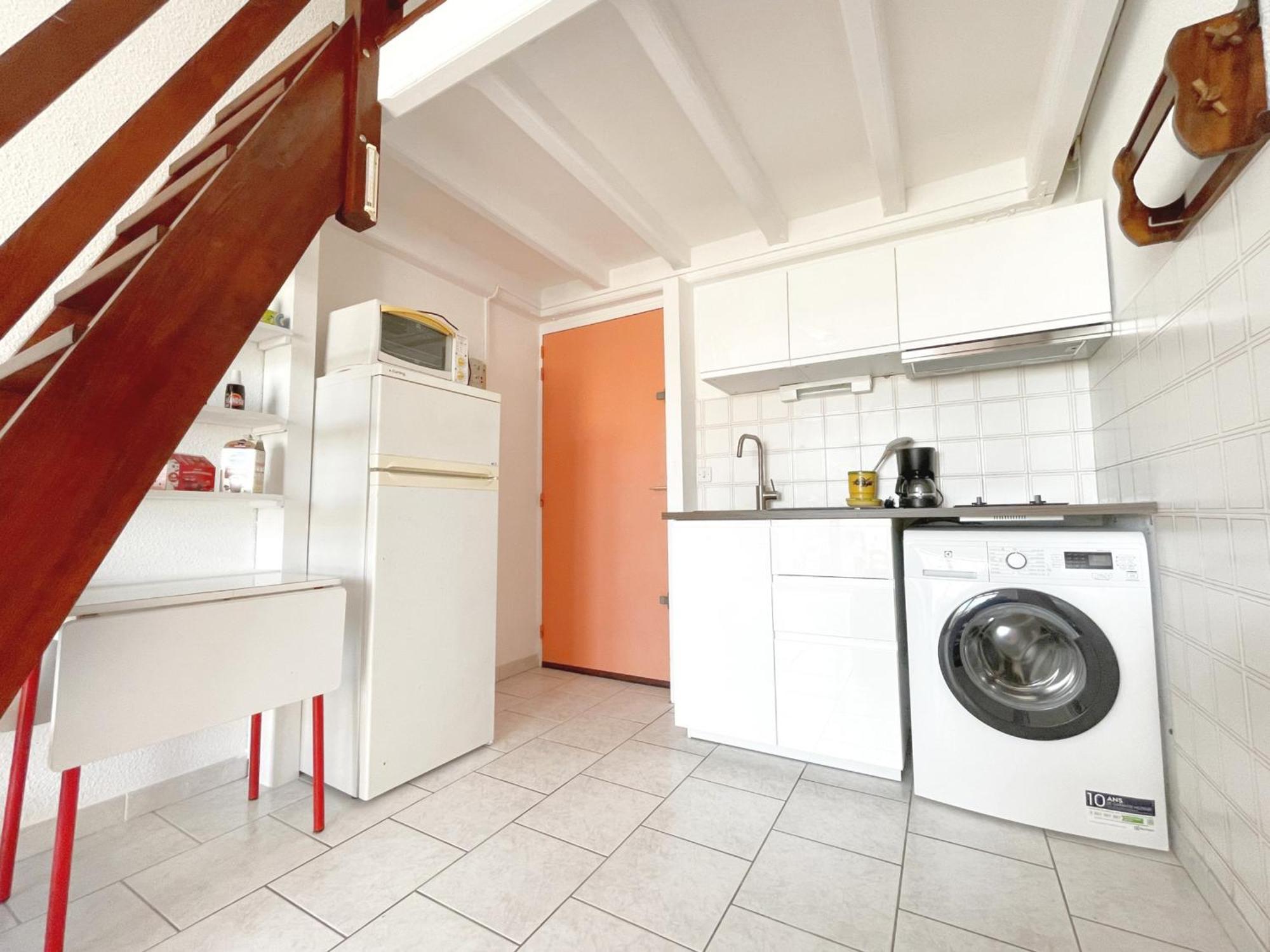 Charmant 2 Pieces Avec Mezzanine, Parking, A 300M De La Plage Et Commerces - Fr-1-338-502 Sete Exterior photo